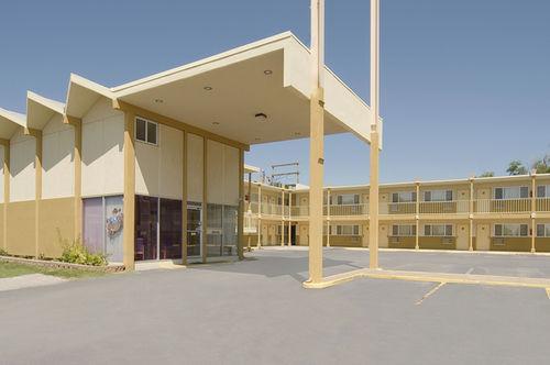 Executive Inn Dodge City, Ks Bagian luar foto